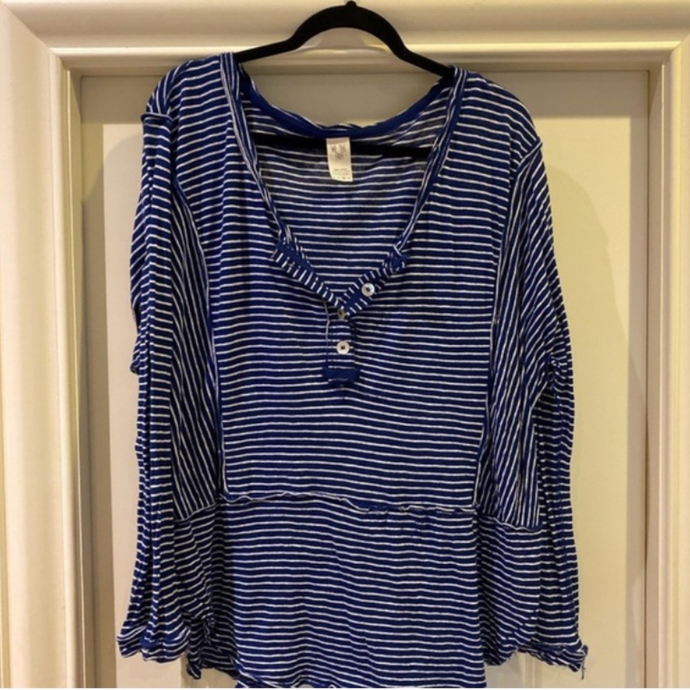 We the Free Hong Kong Henley blue/white stripe - Picture 5 of 5